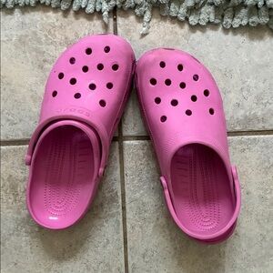 CROCS Women's Vibrant Pink Water Shoes